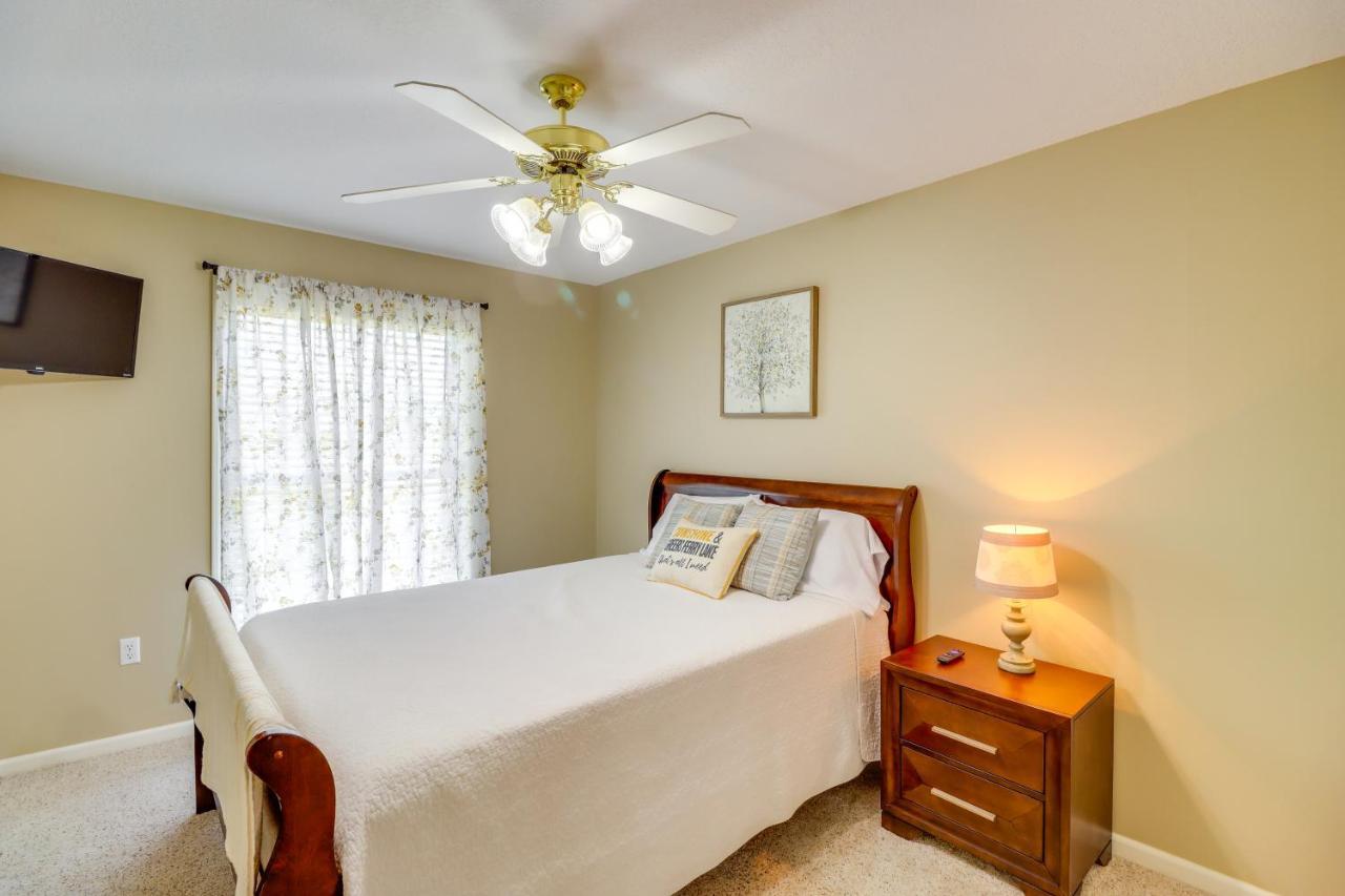 Charming Edgemont Home With Deck And Lake Views! Fairfield Bay Extérieur photo