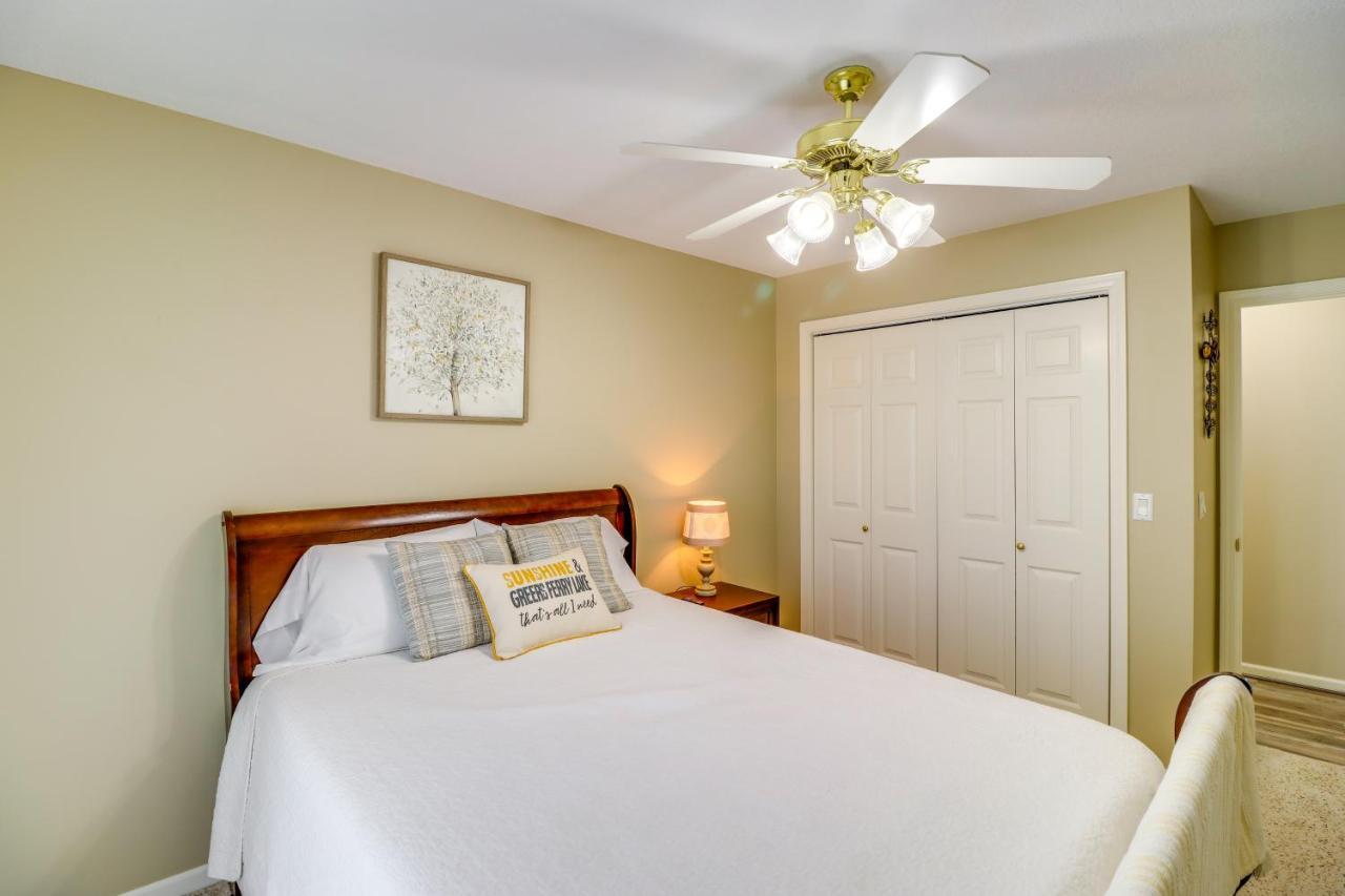 Charming Edgemont Home With Deck And Lake Views! Fairfield Bay Extérieur photo